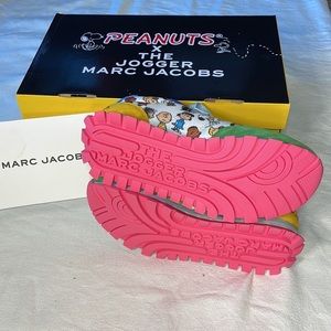 Sneakers BRAND NEW NEVER USED ! Simply didn’t fit my fat flat feet lol